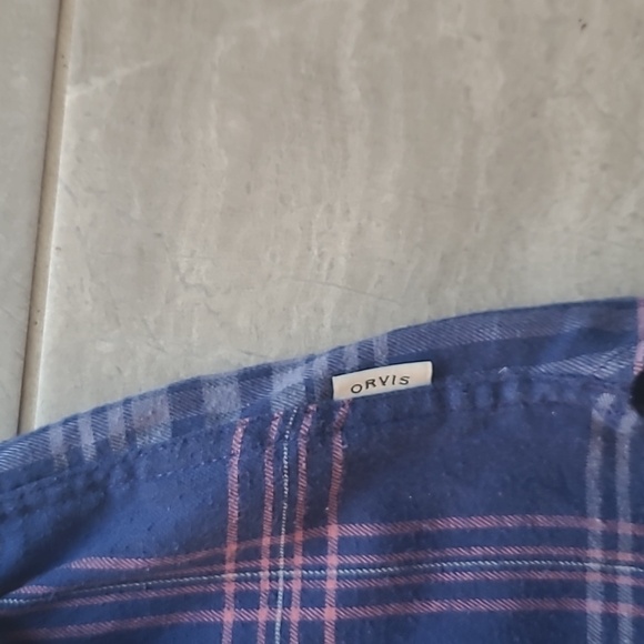 Women's Orvis shirt.  Size M - Picture 2 of 5